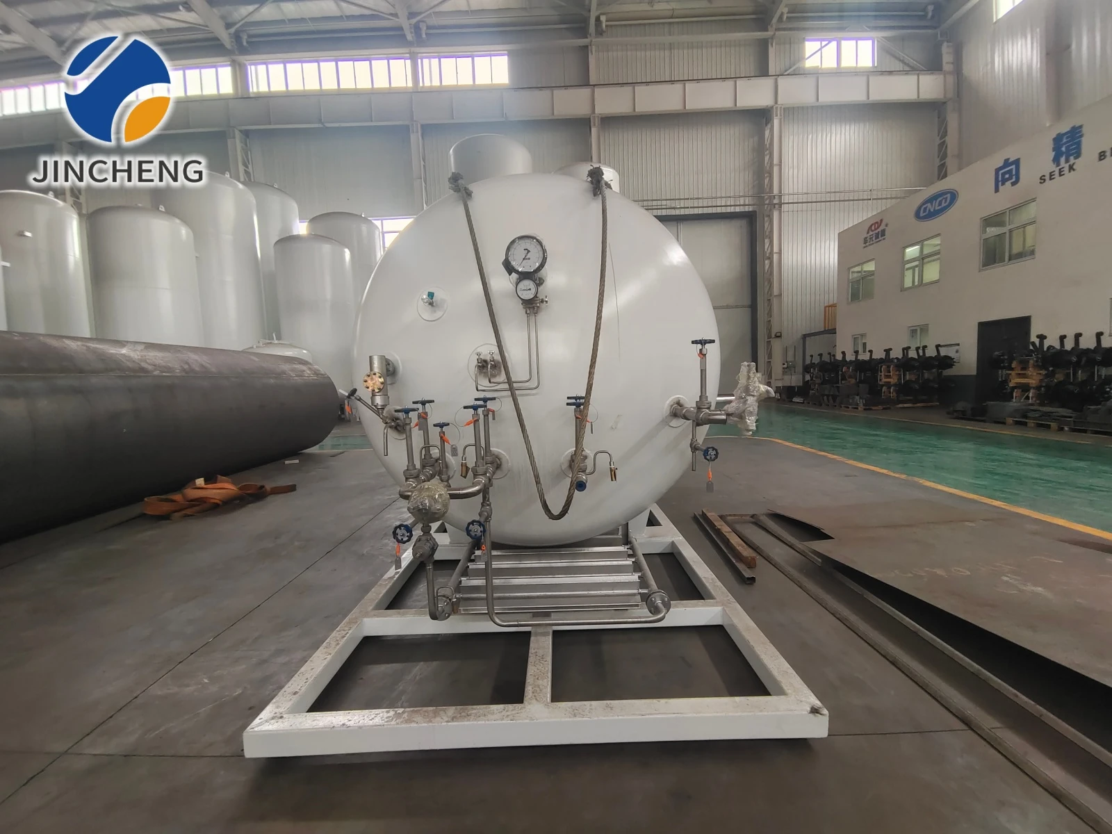cryogenic tank 160 cryogenic tank 160